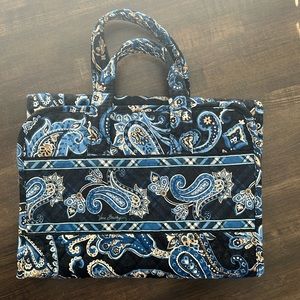 Vera Bradley Hanging Travel Organizer